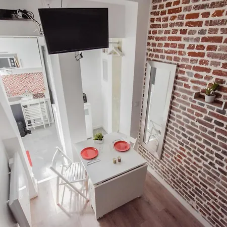 Appartamento Cmg Faubourg Saint-martin / Chaudron *