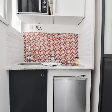 Appartamento Cmg Faubourg Saint-martin / Chaudron Parigi
